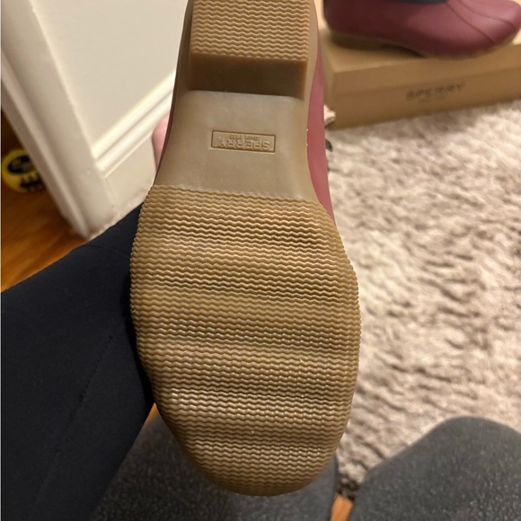 Sperry Women's Maroon and Beige Winter Boots - Picture 4 of 5